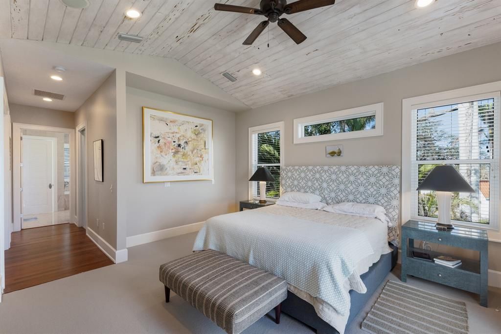 Bedroom, Interior, Recessed Lighting, Wooden Ceilings, Wood Texture Flooring