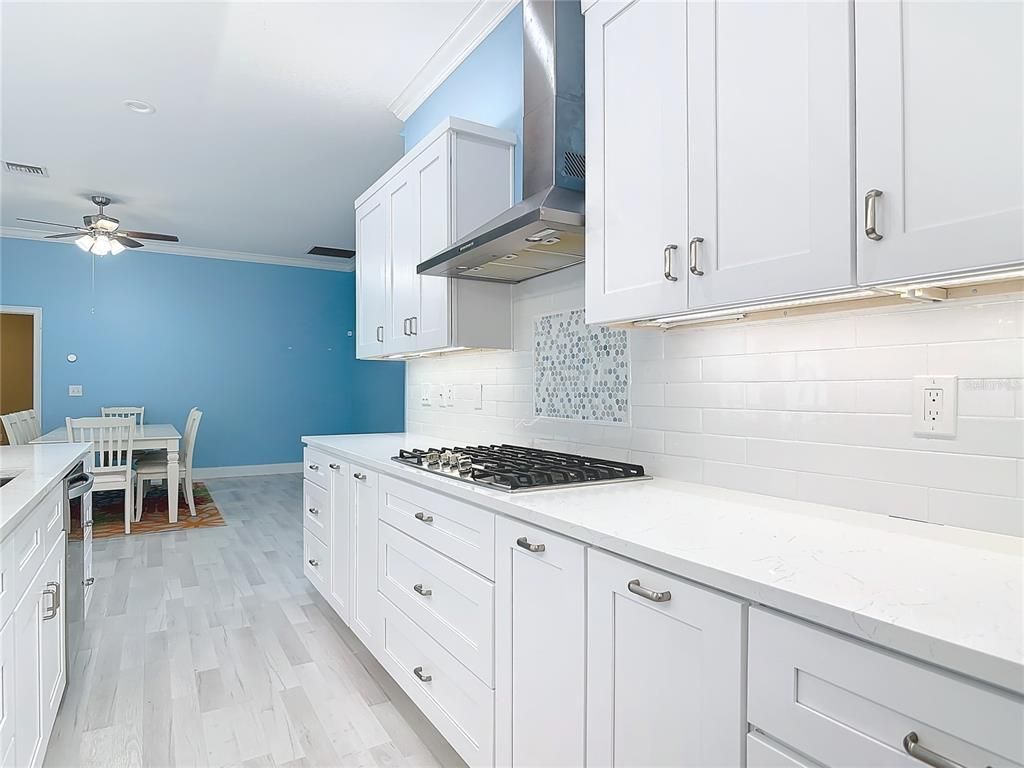 Dining room, Interior, Kitchen, Recessed Lighting, Wood Texture Flooring