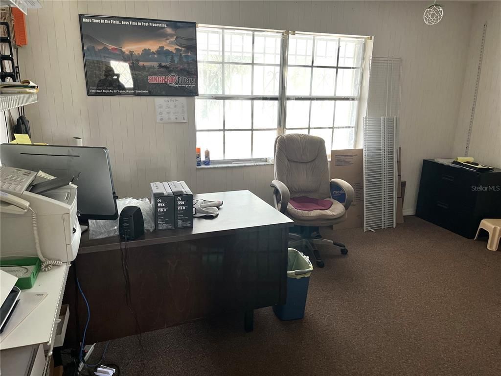 Home Office, Interior