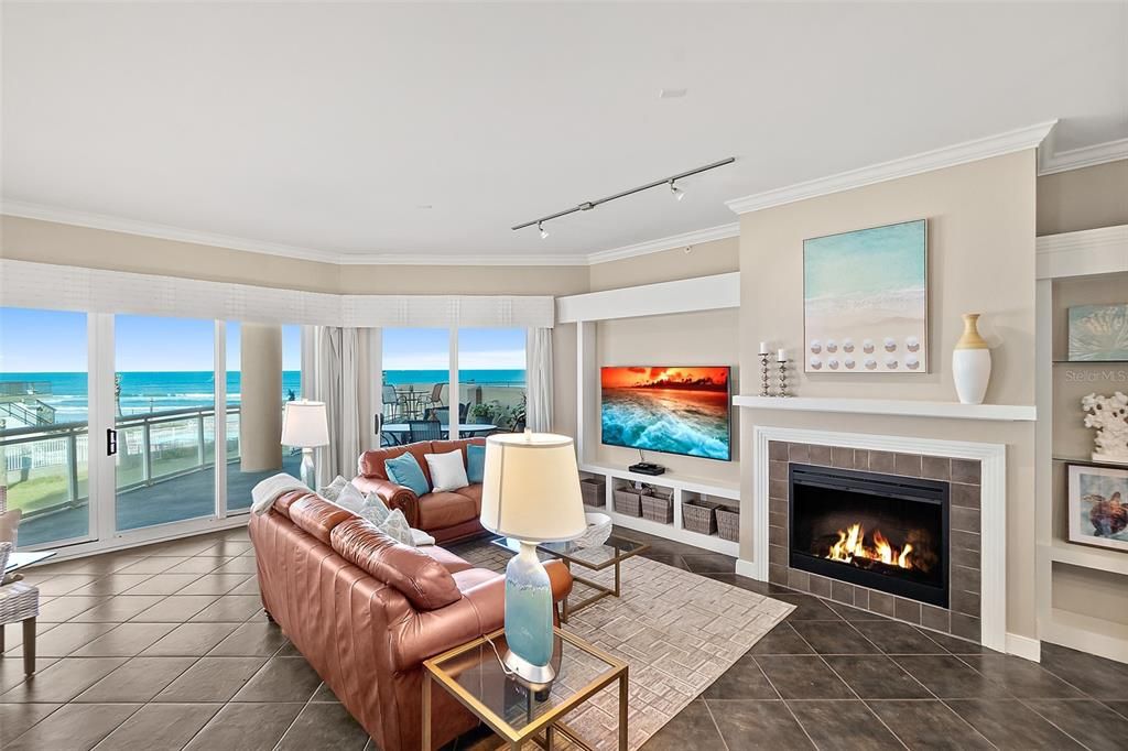 Fireplace, Interior, Living room, Water