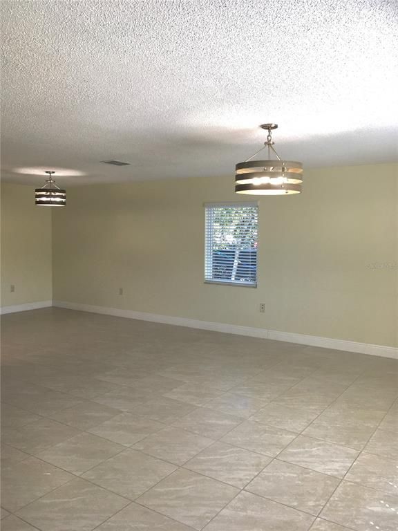 Empty room, Interior, Pendant Lights