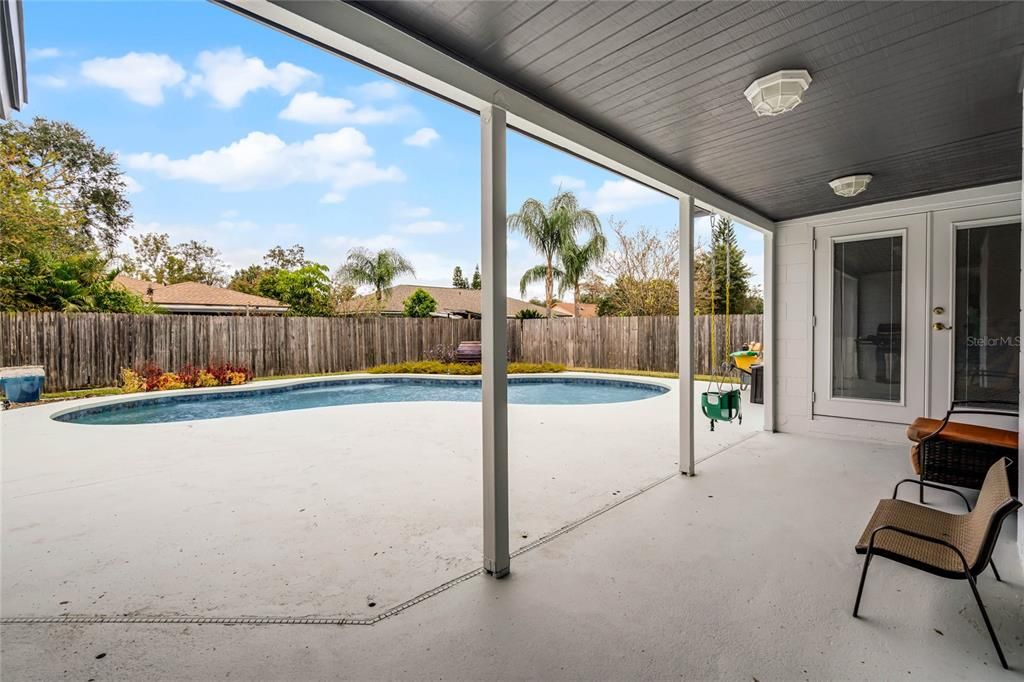 Exterior, Pool