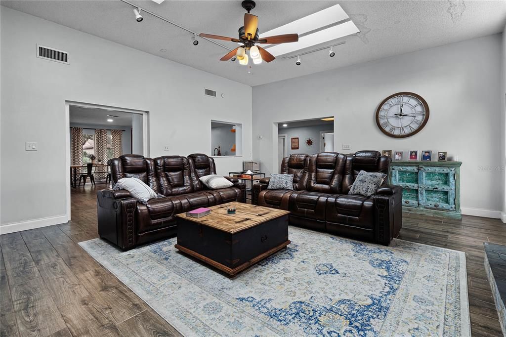 Interior, Living room, Recessed Lighting, Wood Texture Flooring