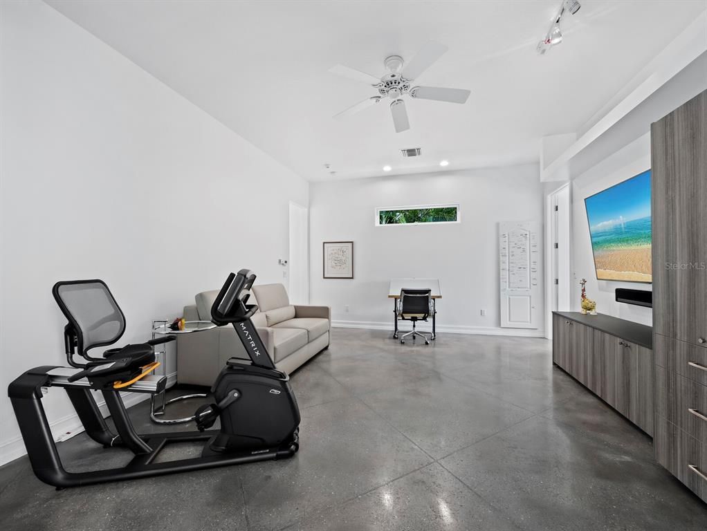 Fitness Equipment, Interior, Recessed Lighting