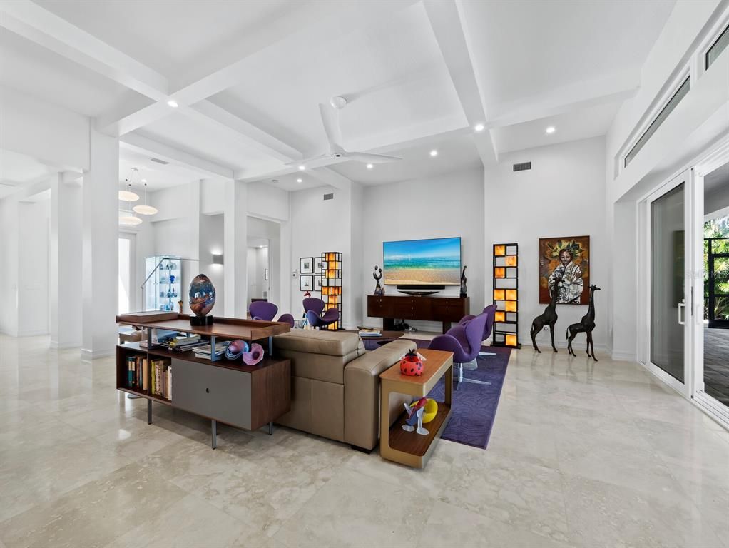 Interior, Living room, Pendant Lights, Recessed Lighting