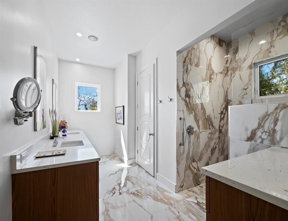 Bathroom, Interior, Marble, Marble Walls, Recessed Lighting