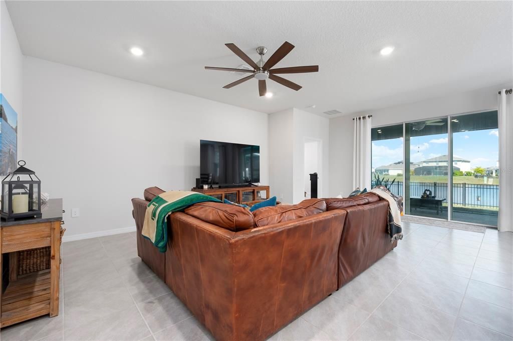 Interior, Living room, Recessed Lighting, Water