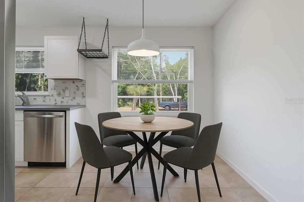 Dining room, Interior, Kitchen, Pendant Lights, Stainless Steel Appliances