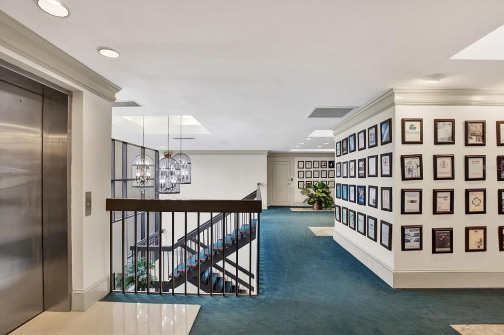 Chandelier, Elevator, Interior, Pendant Lights, Recessed Lighting
