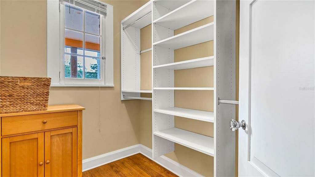 Interior, Walk-in Closets, Wood Texture Flooring
