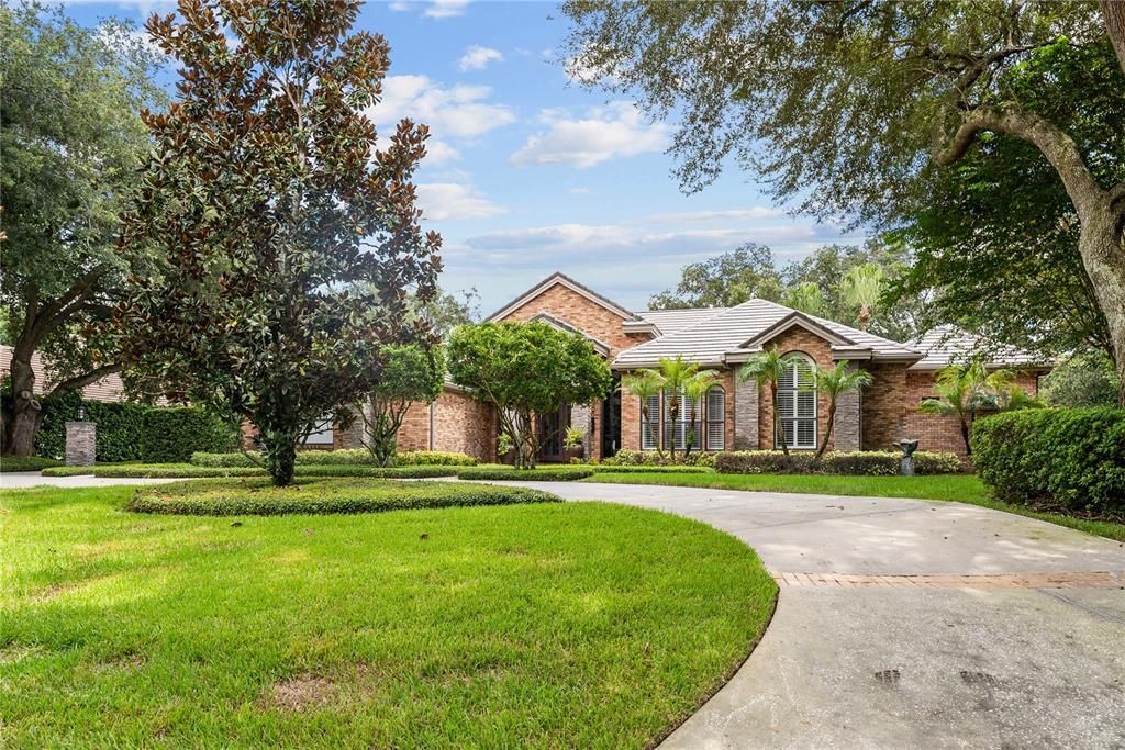 Backyard, Exterior, Facade, Brick Facade, Brick Traditional