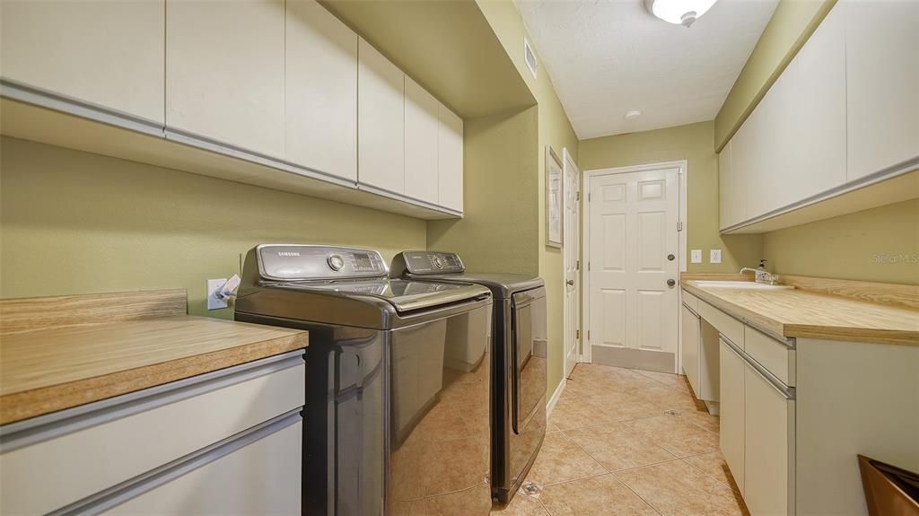Interior, Washer