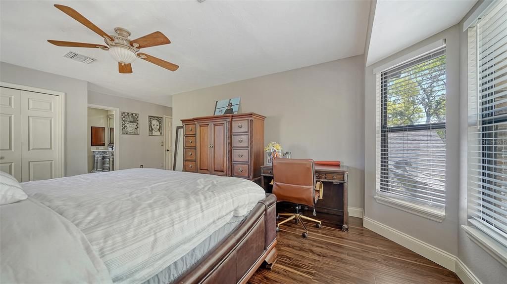 Bedroom, Home Office, Interior, Wood Texture Flooring
