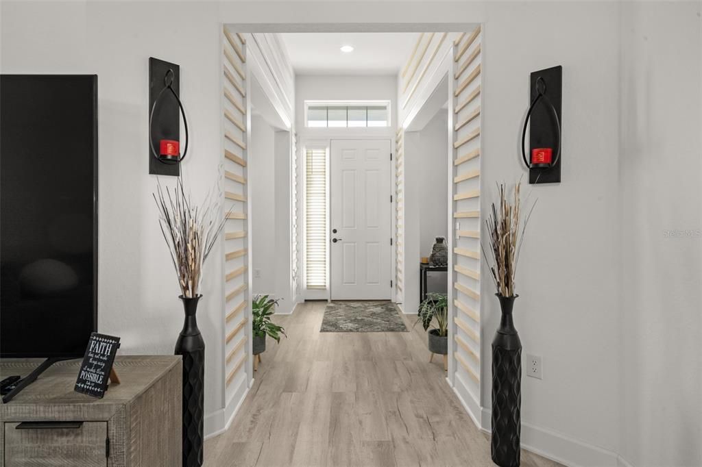 Interior, Recessed Lighting, Wood Texture Flooring