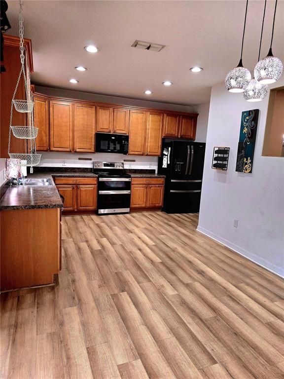 Interior, Kitchen, Pendant Lights, Recessed Lighting, Wood Texture Flooring