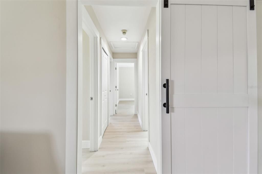 Interior, Recessed Lighting, Wood Texture Flooring