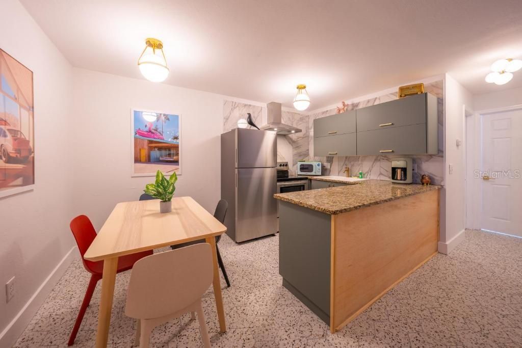 Dining room, Interior, Kitchen, Stainless Steel Appliances