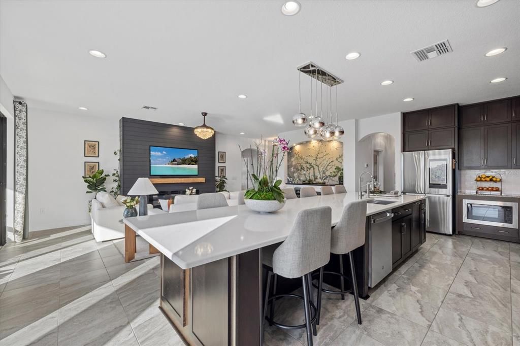 Dining room, Interior, Kitchen, Living room, Pendant Lights, Recessed Lighting, Stainless Steel Appliances
