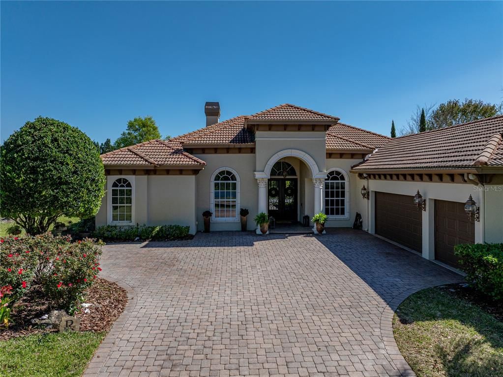 Attached, Exterior, Facade, Mediterranean