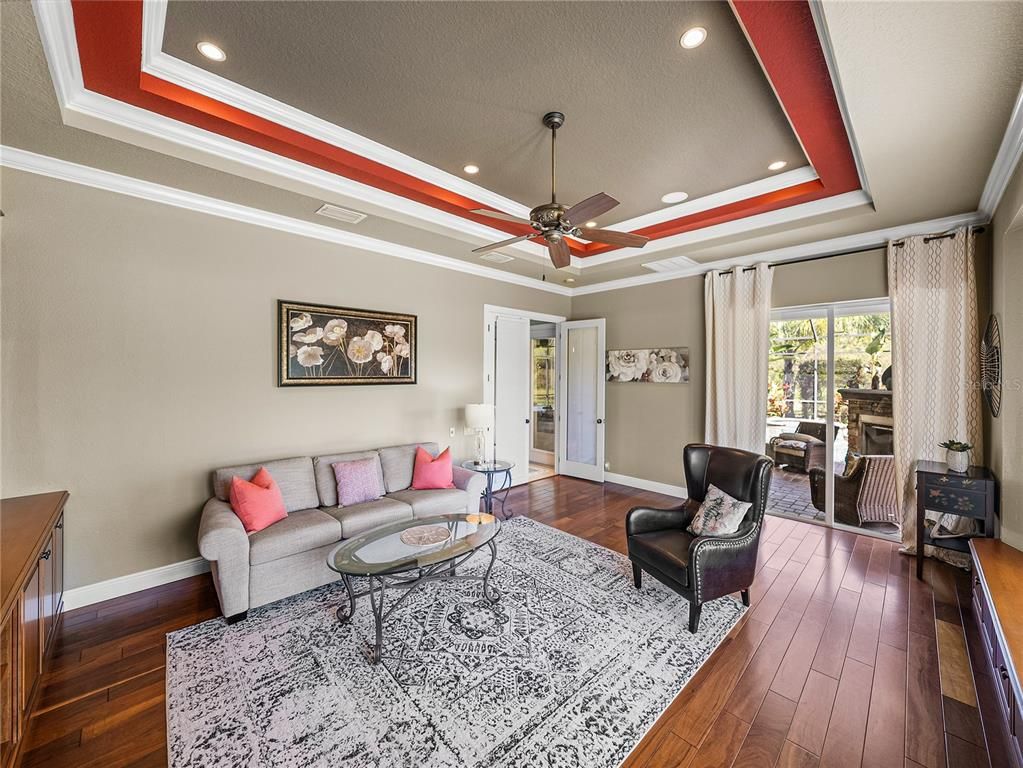 Interior, Living room, Recessed Lighting, Wood Texture Flooring