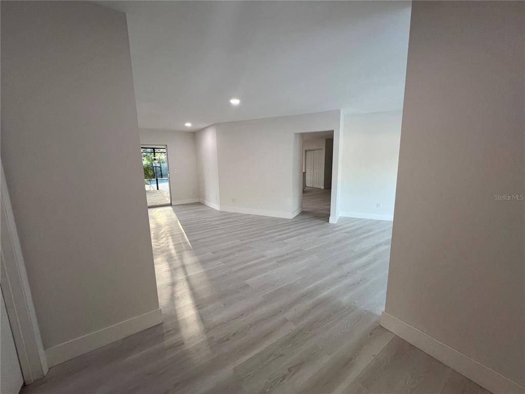Empty room, Interior, Recessed Lighting, Wood Texture Flooring