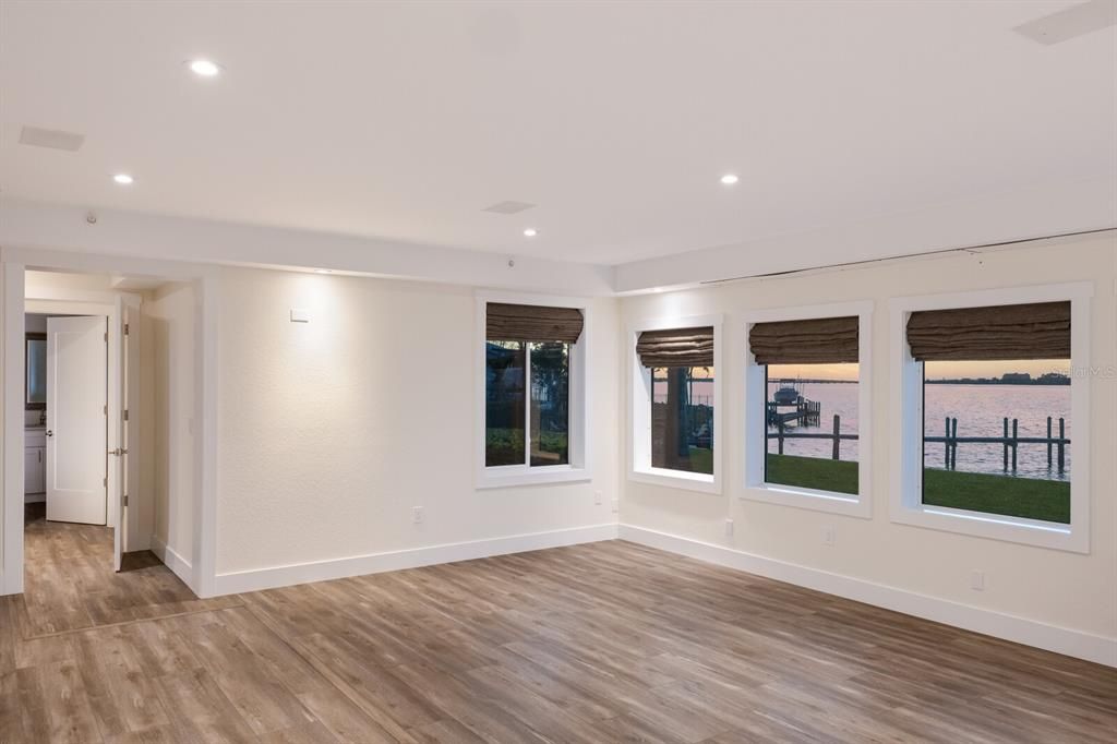Empty room, Interior, Recessed Lighting, Water, Wood Texture Flooring