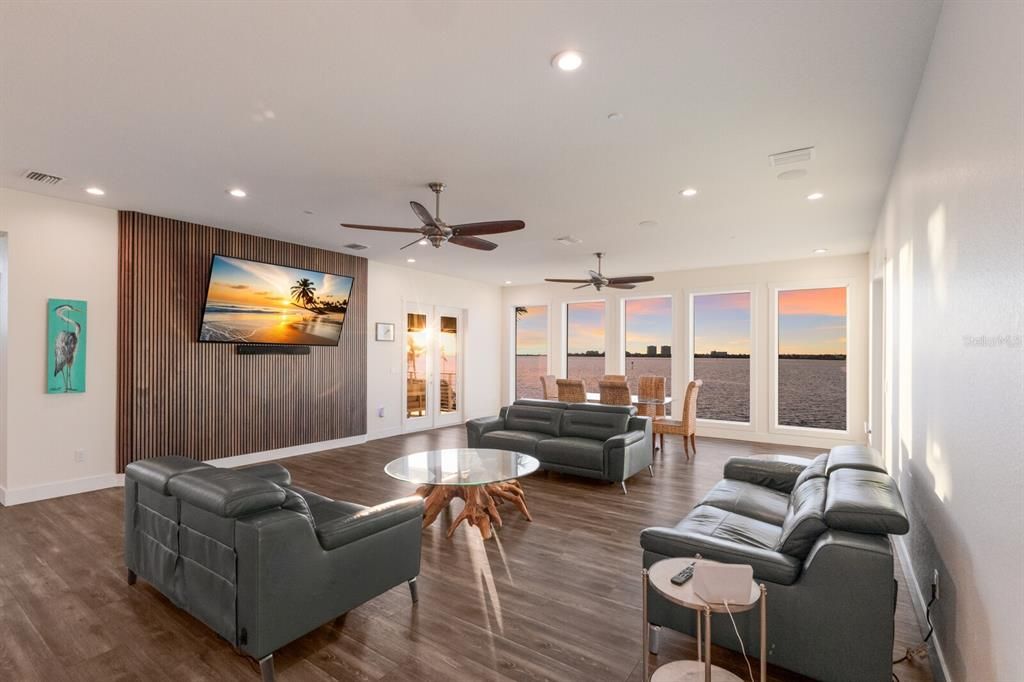 Interior, Living room, Recessed Lighting, Water, Wood Texture Flooring