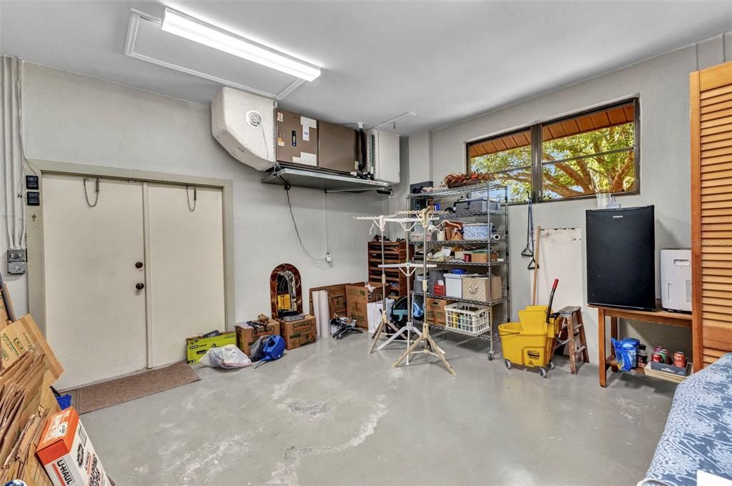 Garage, Interior