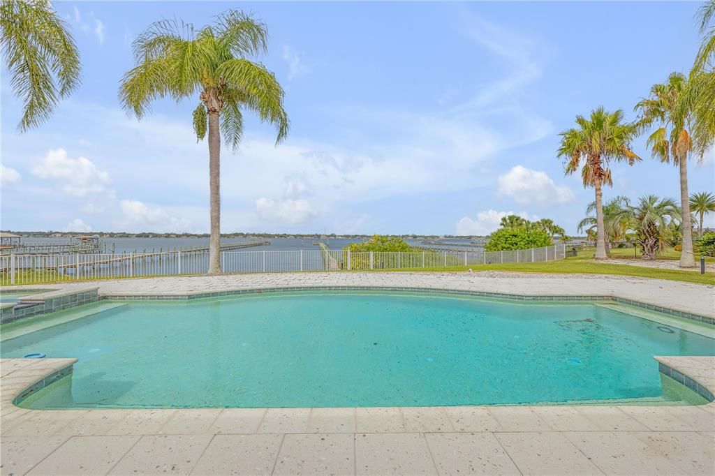 Exterior, Pool, Water