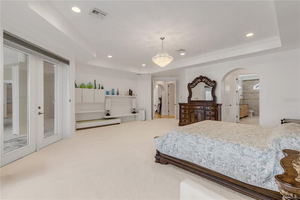 Bedroom, Chandelier, Interior, Recessed Lighting