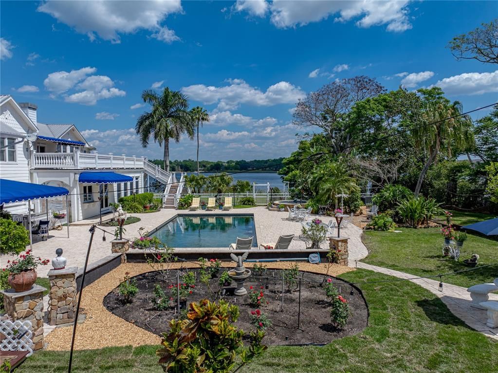 Exterior, Pool, Water