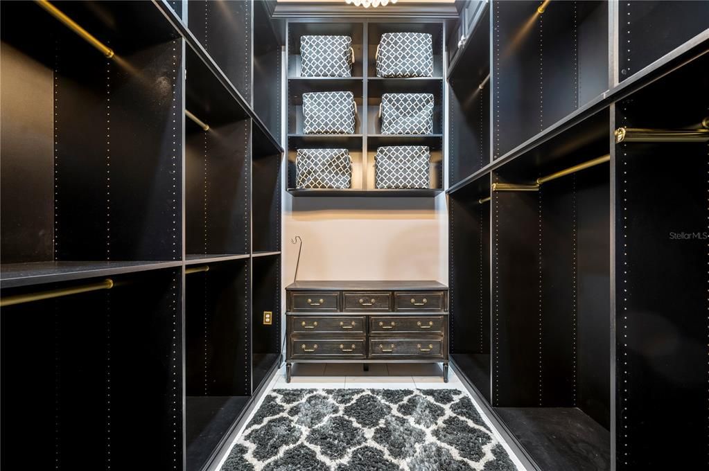 Interior, Walk-in Closets