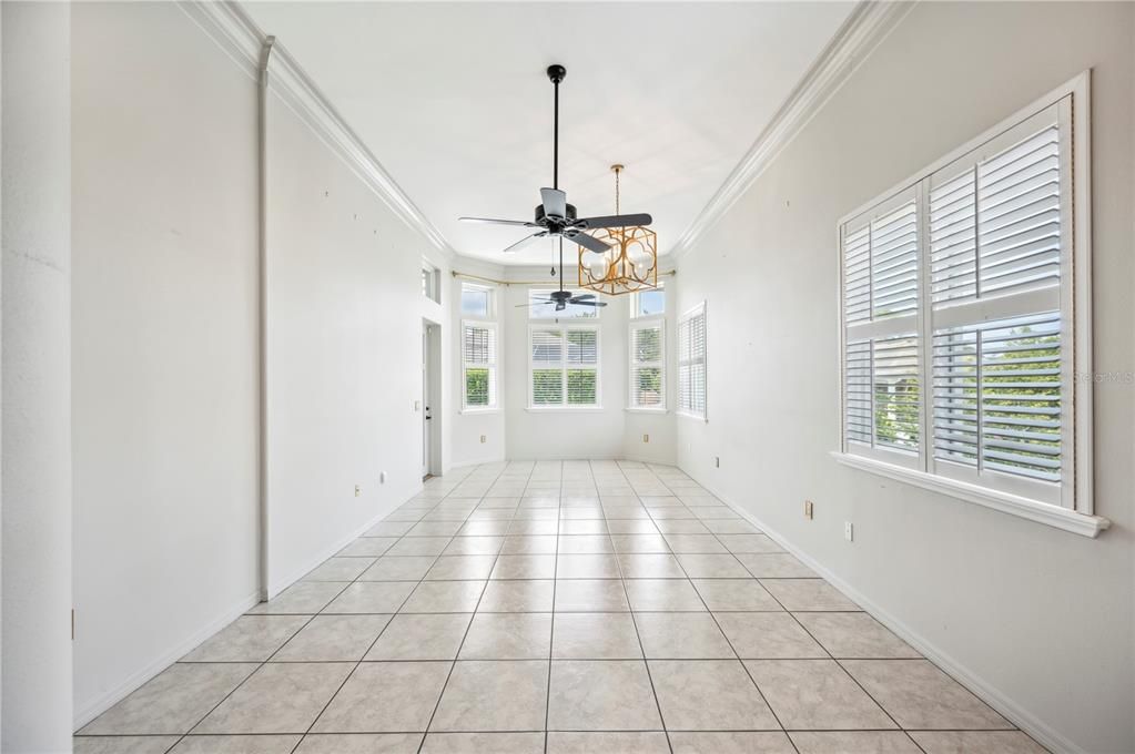 Empty room, Interior, Pendant Lights