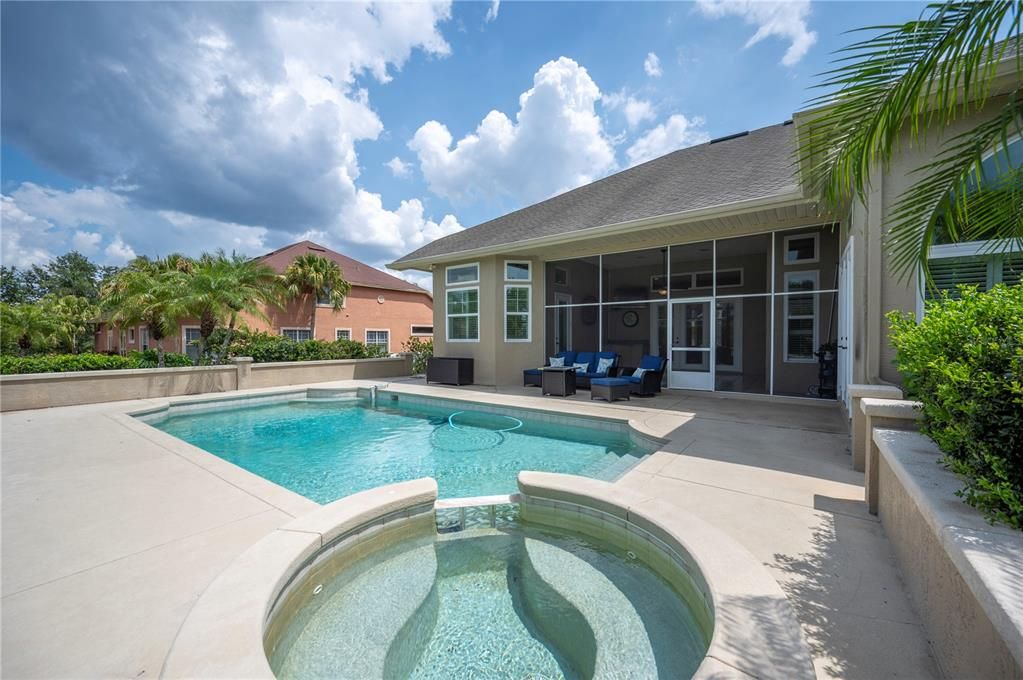 Exterior, Pool
