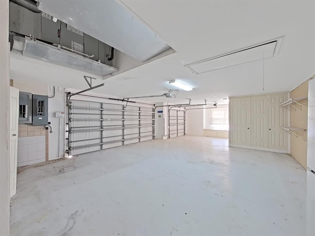Garage, Interior