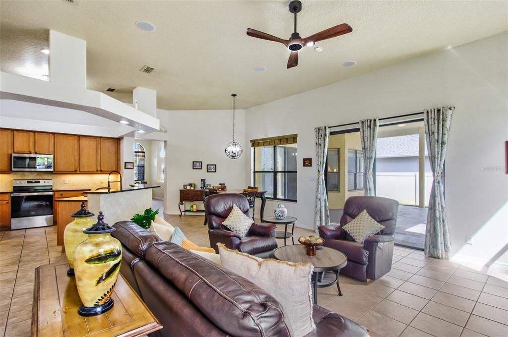 Dining room, Interior, Kitchen, Living room, Pendant Lights, Recessed Lighting, Stainless Steel Appliances