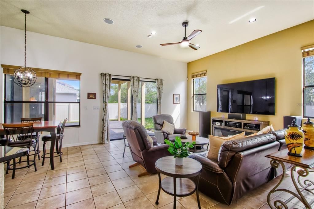 Dining room, Interior, Living room, Pendant Lights, Recessed Lighting