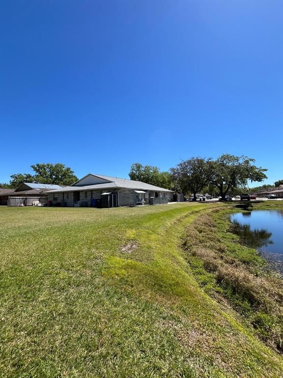 Backyard, Exterior, Lake
