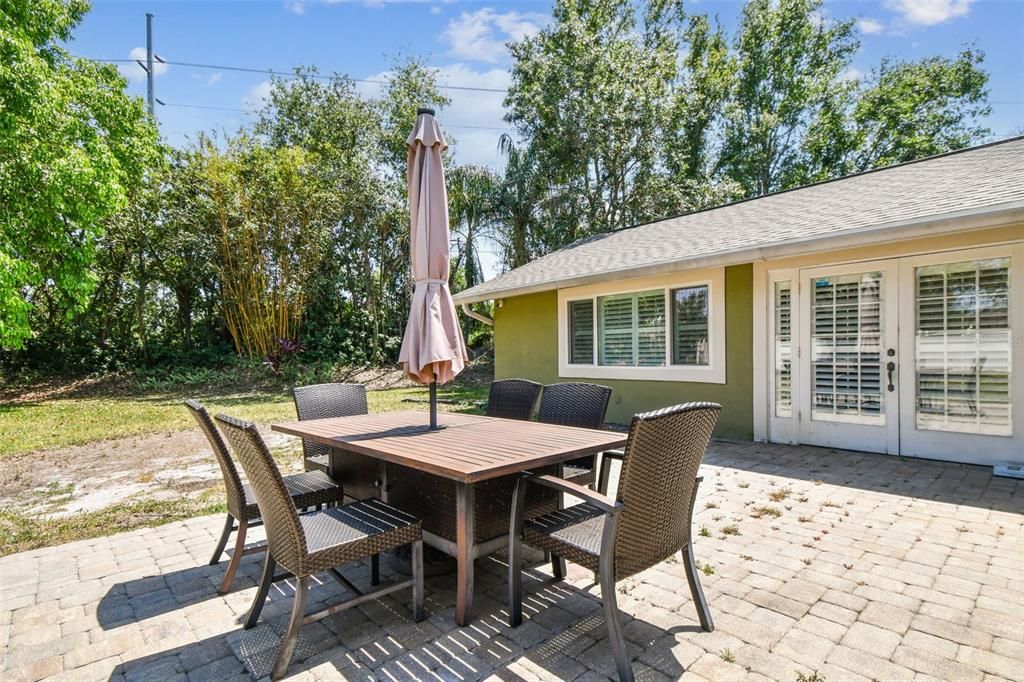 Backyard, Exterior