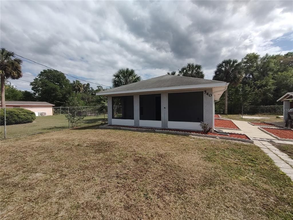 Backyard, Exterior