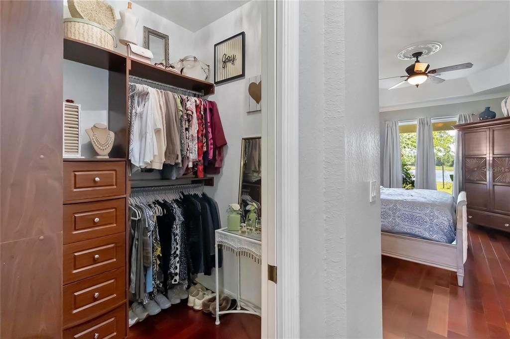 Bedroom, Interior, Walk-in Closets, Wood Texture Flooring