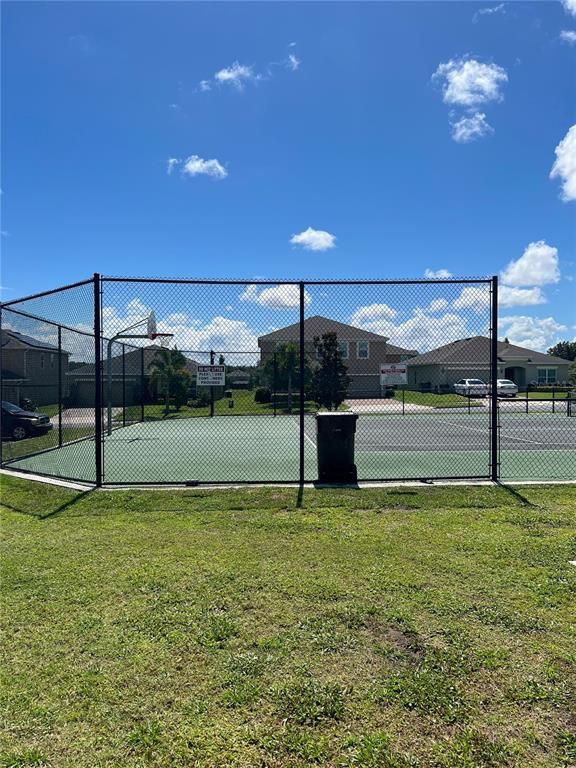 Exterior, Tennis Courts