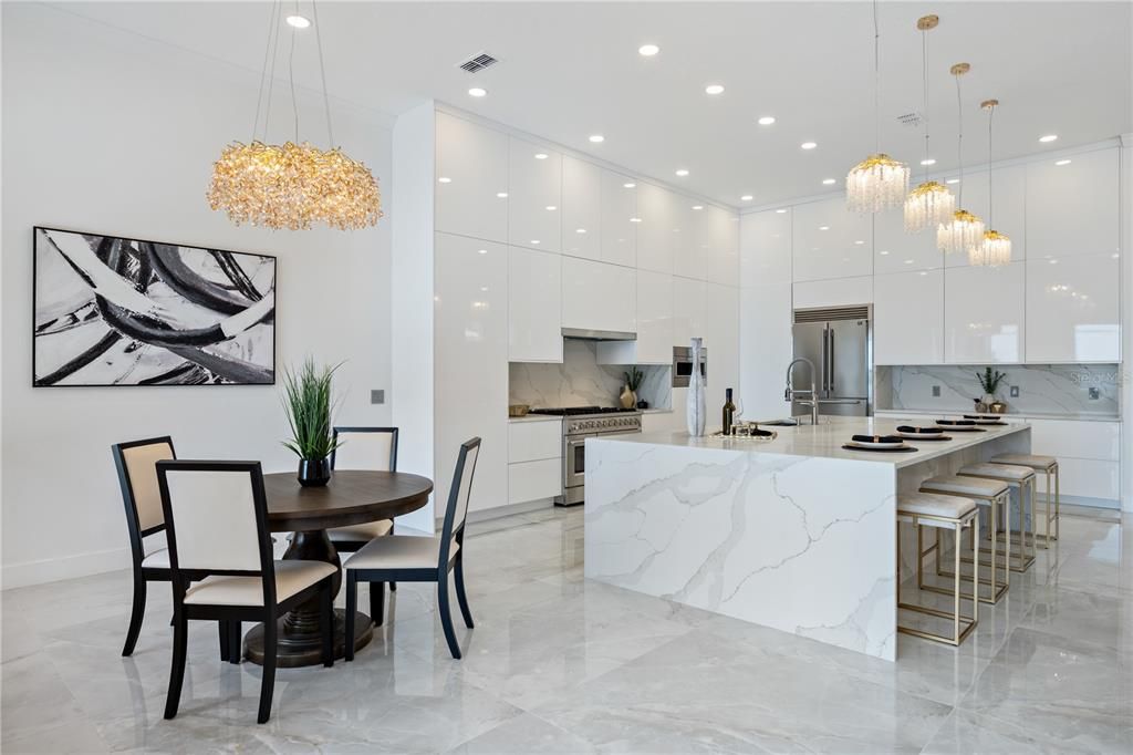 Dining room, Interior, Kitchen, Pendant Lights, Recessed Lighting, Stainless Steel Appliances