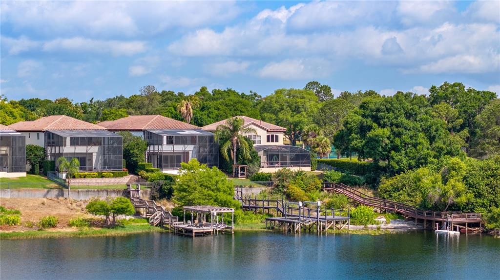 Exterior, Lake