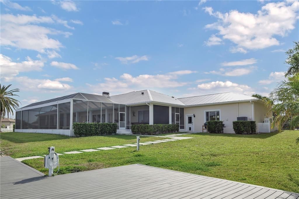 Backyard, Exterior