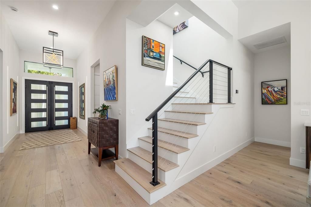 Interior, Pendant Lights, Recessed Lighting, Wood Texture Flooring