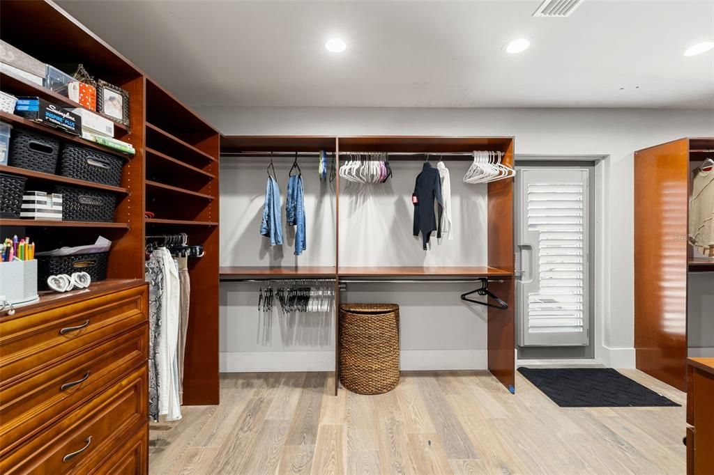 Interior, Recessed Lighting, Walk-in Closets, Wood Texture Flooring
