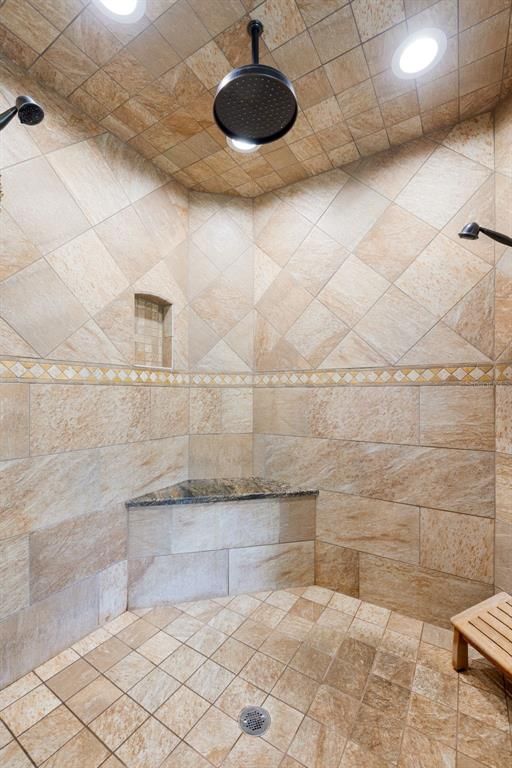 Bathroom, Interior, Recessed Lighting