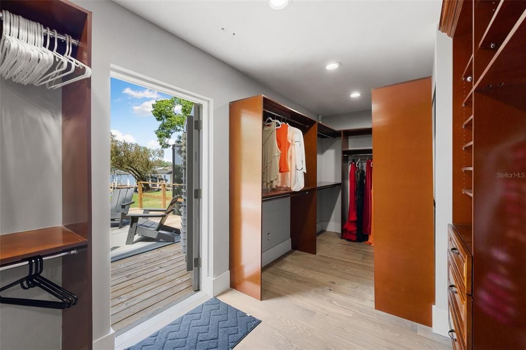 Interior, Recessed Lighting, Walk-in Closets, Wood Texture Flooring