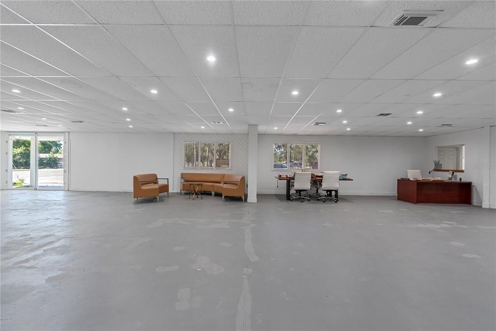 Dining room, Interior, Recessed Lighting